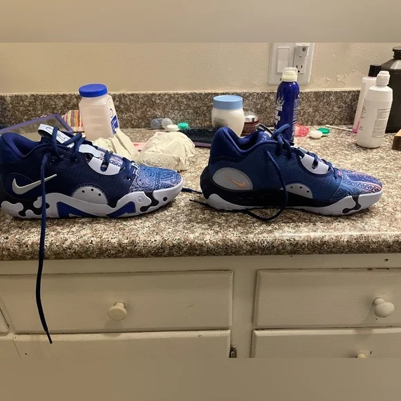 Nike PG 6 men’s basketball shoe
